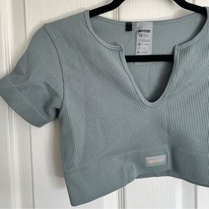 BO + TEE Ribbed Cropped Top